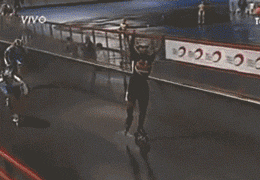 运动场上的迷之尴尬，不好意思我笑点太低没忍住