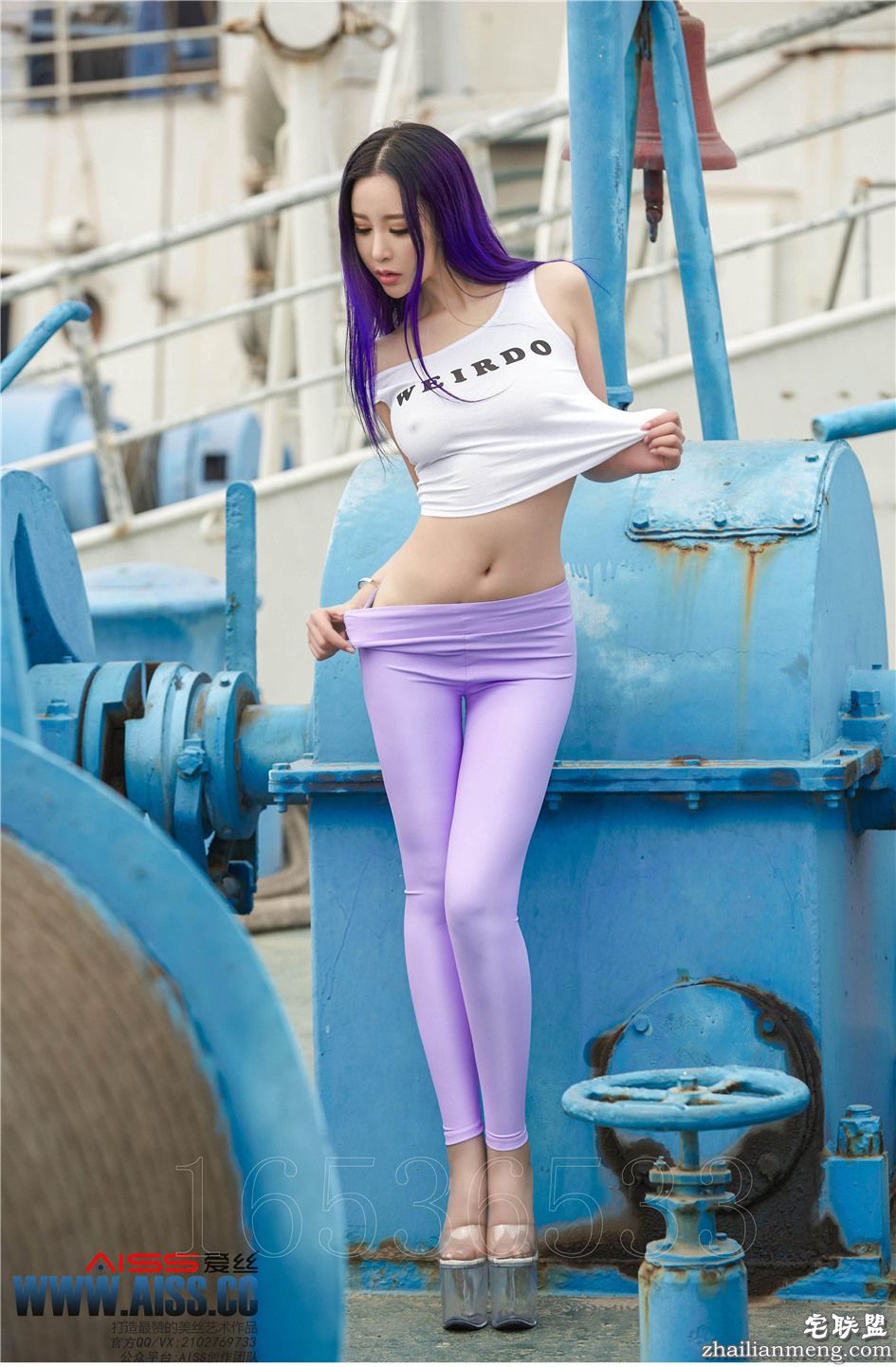 [爱丝] 油亮连体丝肉袜<a href=https://www.zhailm.com/e/tags/?tagname=%E7%BE%8E%E5%A5%B3 target=_blank class=infotextkey>美女</a>索菲轮船上高清艺术摄影 第137期第1张