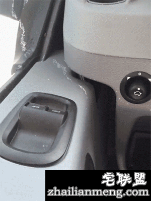 大叔失望的表情令人同情啊哈哈。。。