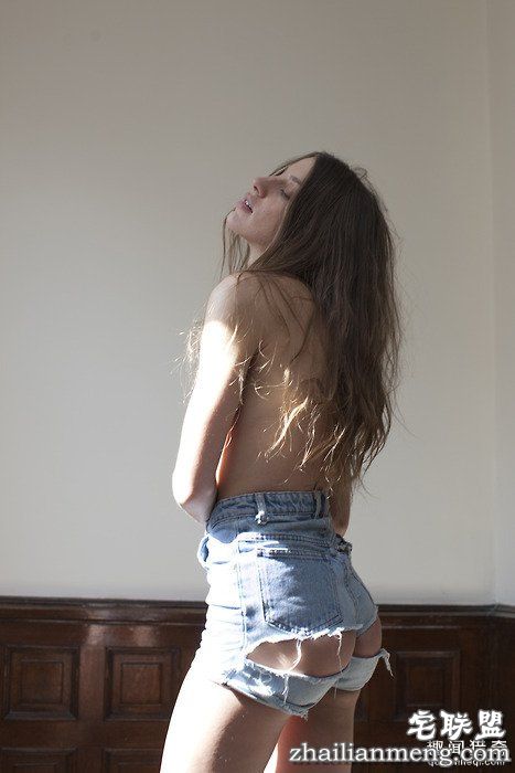 5febcfabf30d460c81001c12f073c364_th