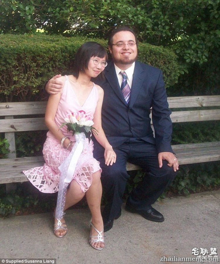 相恋结婚9年后，我的丈夫变成了我的妻子