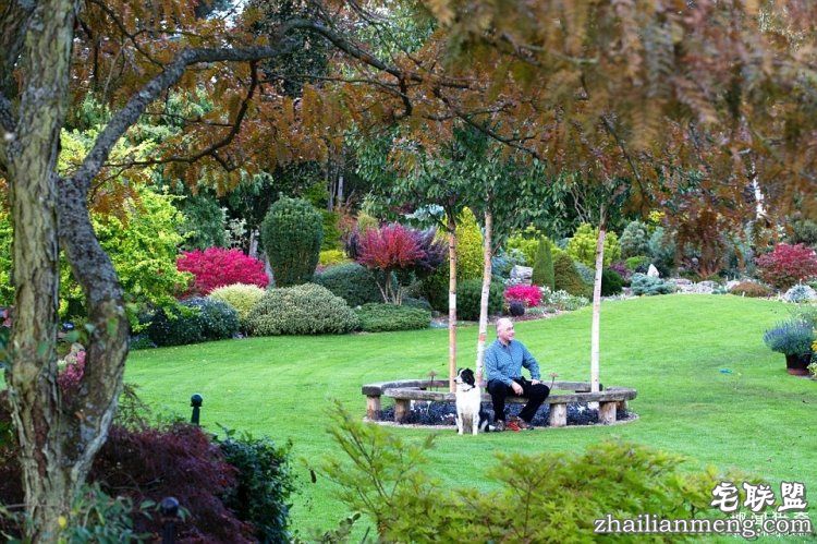 英国爸爸花费25年，打造浪漫秘密花园