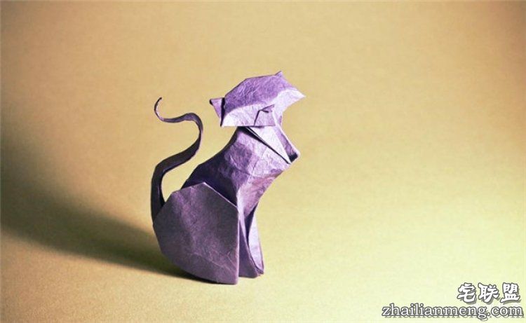 西班牙帅哥音乐家爱折纸，还折出了一个新高度