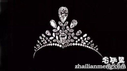 她是上世纪最有钱女人，离婚7次睡遍王子和明星