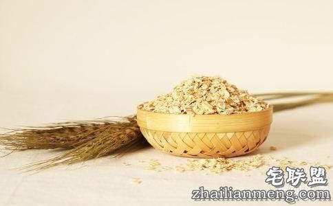 睡前不能吃什么？女人睡前注意事项