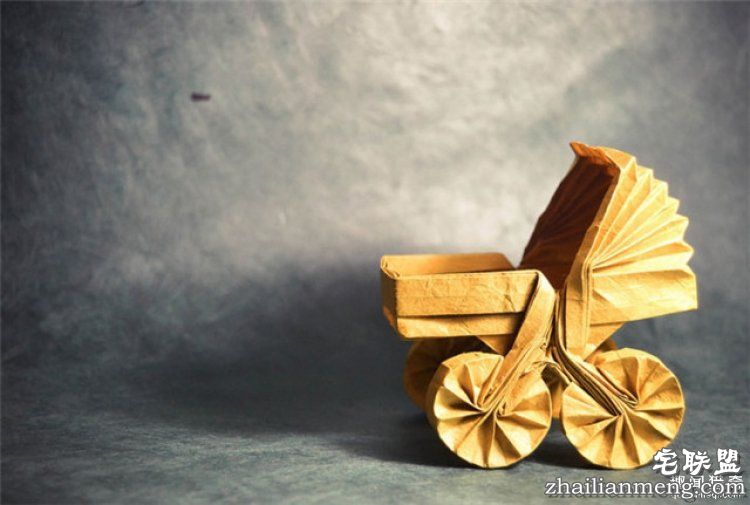 西班牙帅哥音乐家爱折纸，还折出了一个新高度