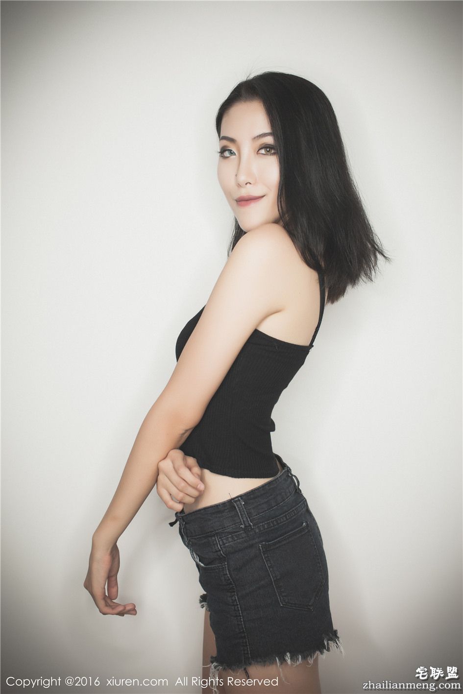 [秀人网] 时尚热裤嫩模黎蒨垚个性<a href=https://www.zhailm.com/e/tags/?tagname=%E5%86%99%E7%9C%9F%E5%A5%97%E5%9B%BE target=_blank class=infotextkey>写真套图</a> 第553期第2张