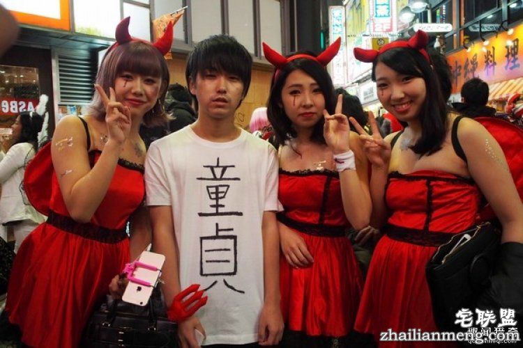 日大生穿童贞T恤欲破处咋回事？我们扒了扒他的推特日常