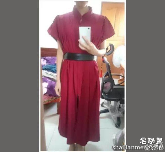 把件学士服玩得这么溜，台湾的女同学你也是够了！