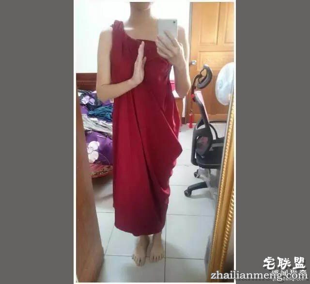 把件学士服玩得这么溜，台湾的女同学你也是够了！