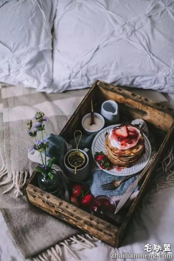 既然赖床这么舒服，为什么我们必须坚持早起？!