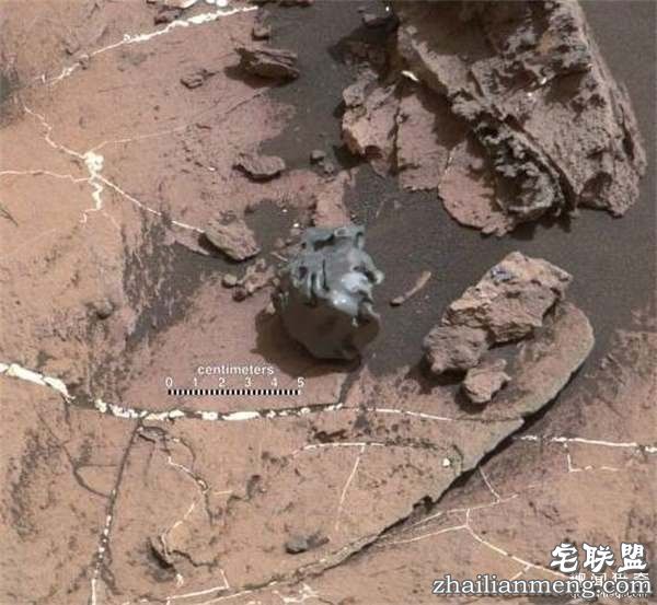 NASA机器人在火星上找到了这颗“诡异的蛋”，分析后才发现它有这么特别的来历--趣味说