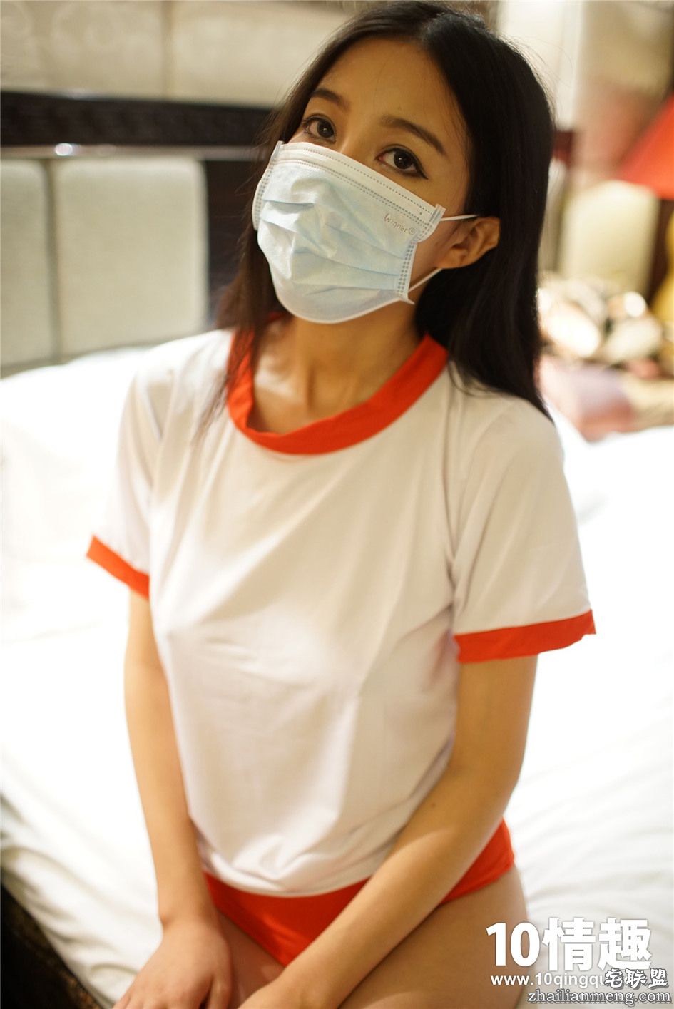 [ROSI] 极品口罩美女酒店高清写真套图第6张