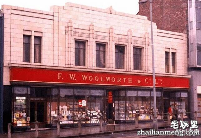 她是上世纪最有钱女人，离婚7次睡遍王子和明星