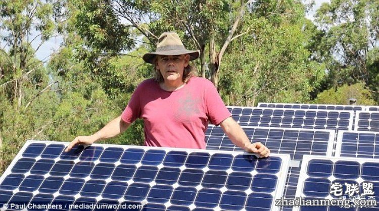 澳大利亚一对夫妻，用集装箱给自己造了栋房