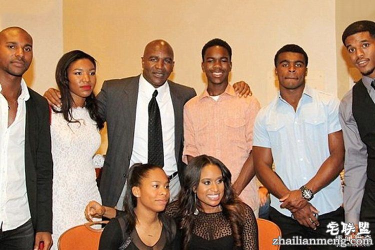 世界拳王的女人都长什么样？令人艳羡的娇妻大比拼