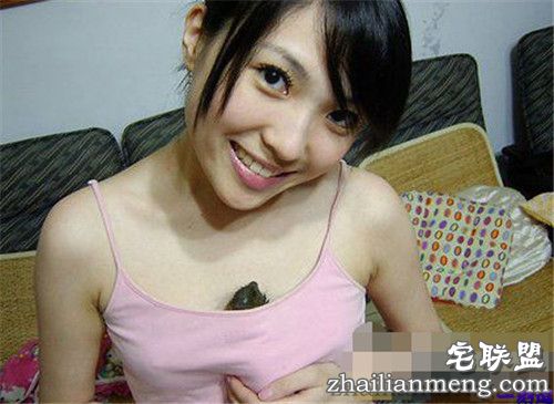 妹子摸我小便的地方