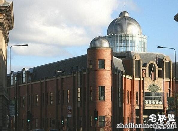 全裸女子正要生孩子时男友一句「我在发情」，接着就「霸王硬上弓」性侵她!