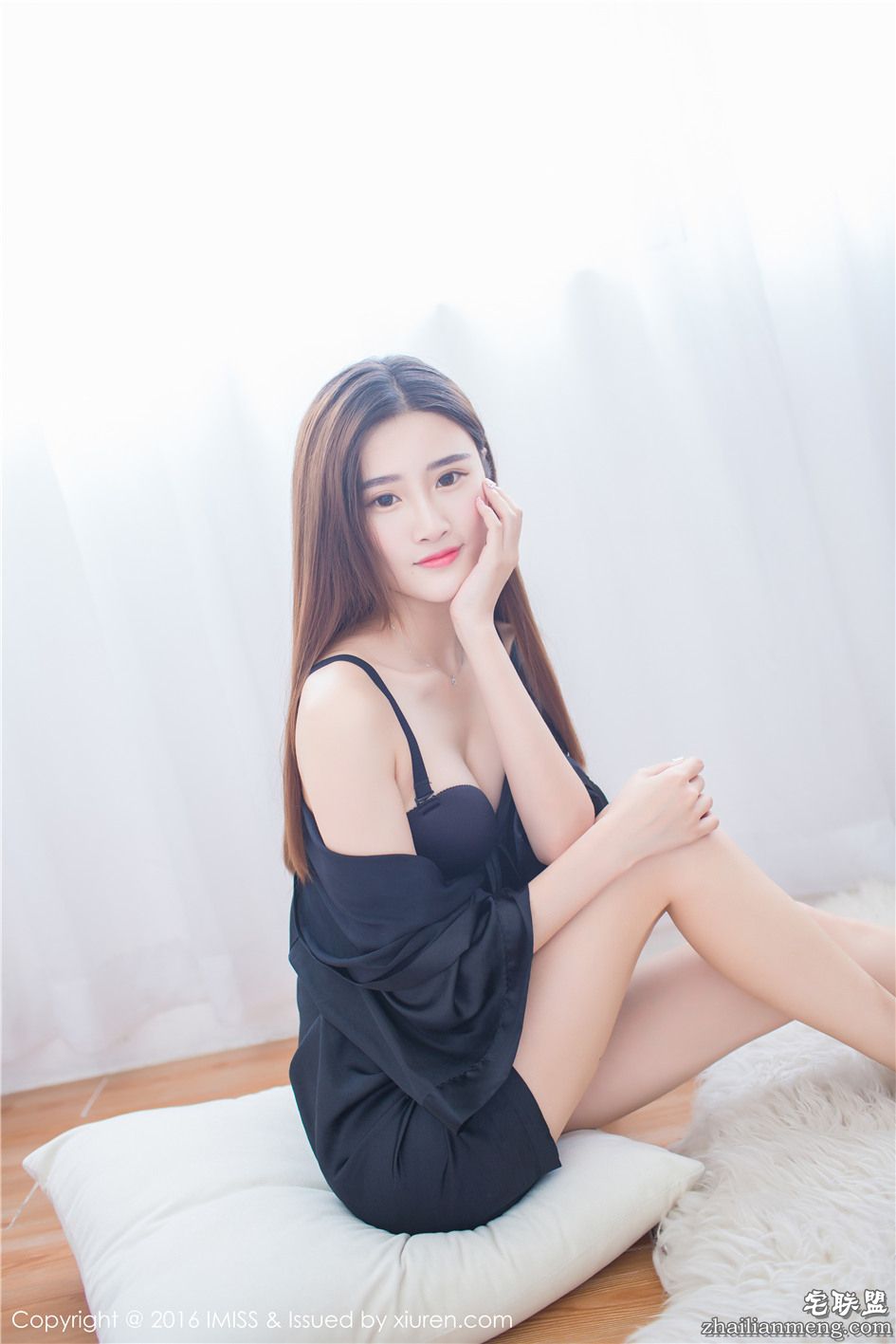 [爱蜜社] 黑丝高贵气质美女格格污巫细长美腿图片 Vol.135第14张