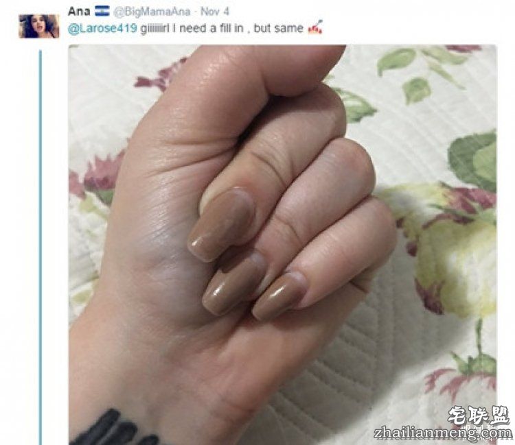 大家以为她天生4根手指，真相让这个手势一夜流行