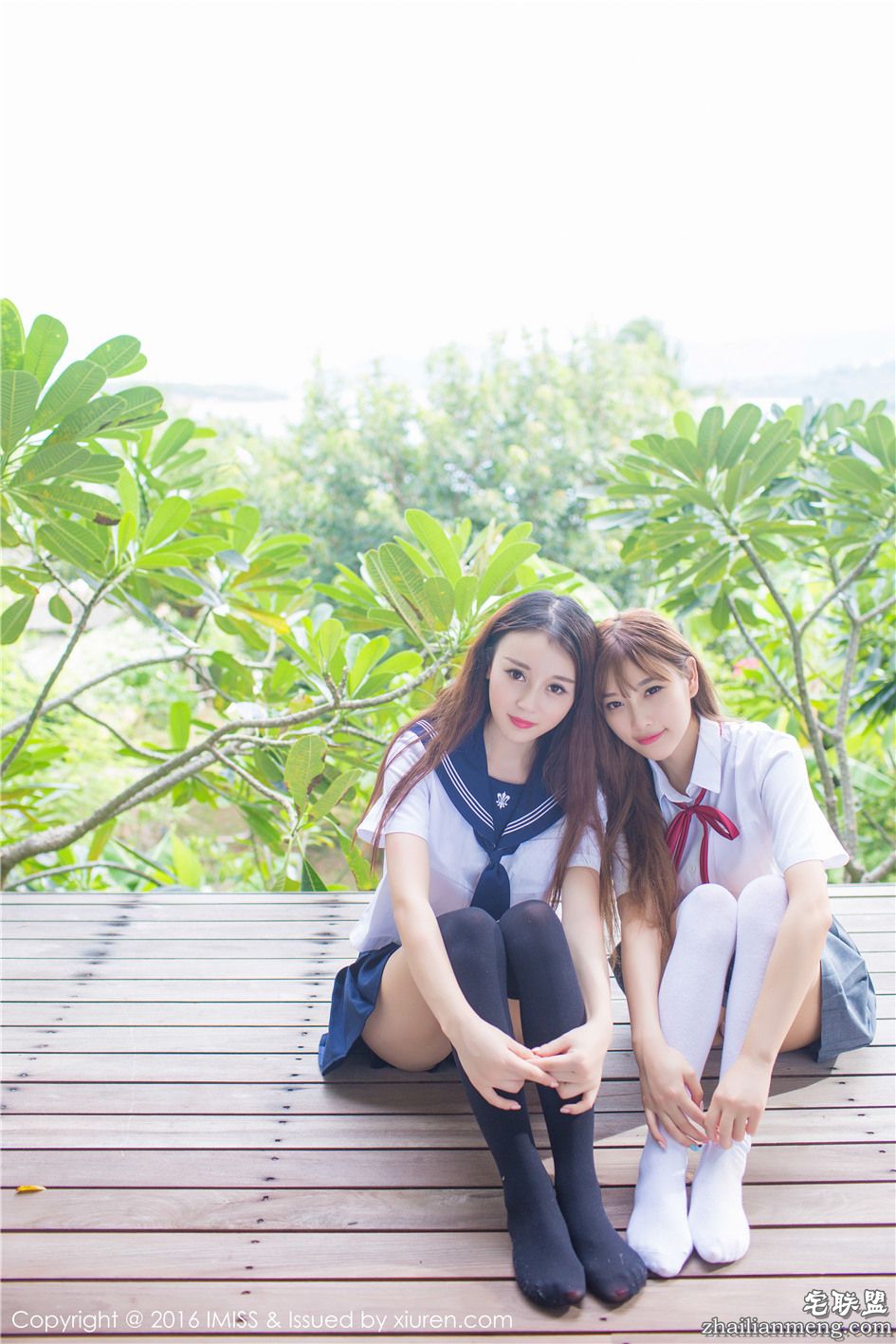 [爱蜜社] 清纯姐妹花赵小米&小甜心CC修长美腿秀 Vol.133第9张