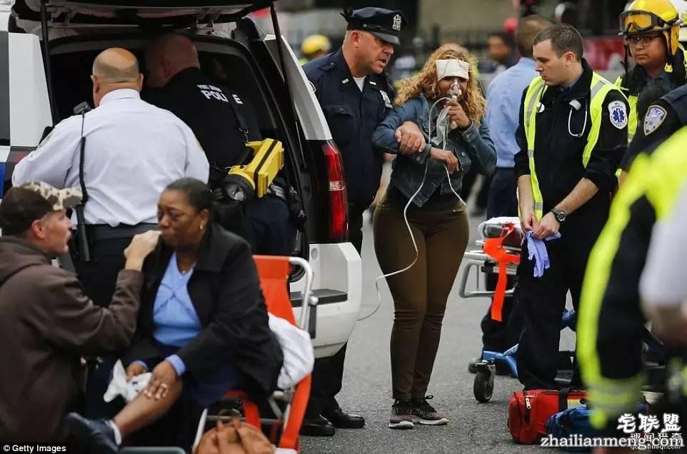 没有高铁就算了, 这个国家的火车还总出轨！