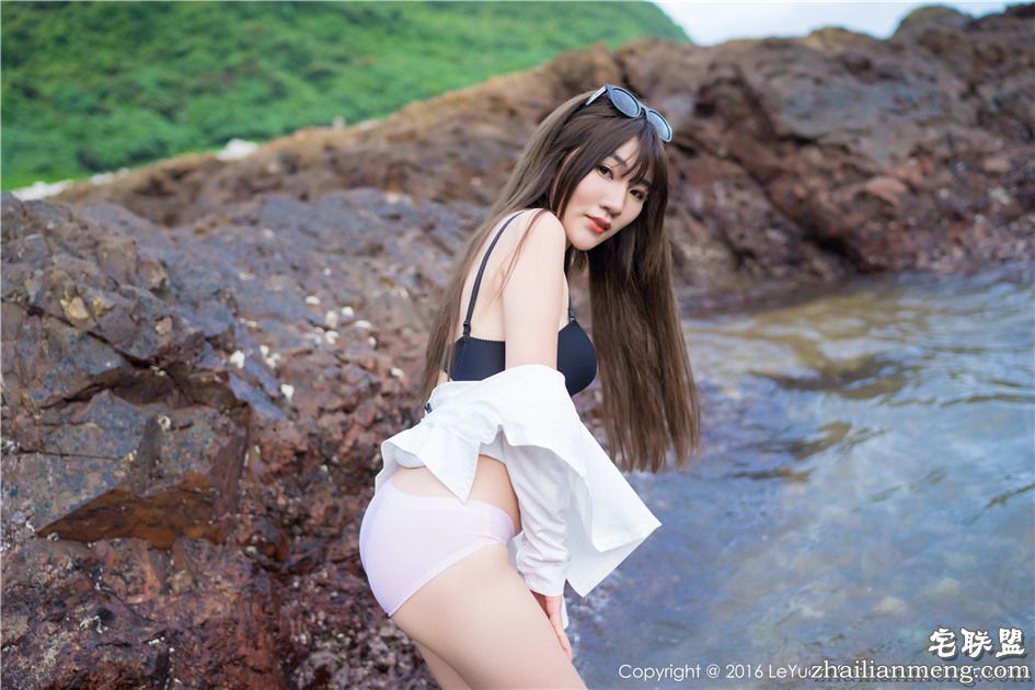 [星乐园] 时尚甜美女孩冷不丁海边性感内衣摄影写真 Vol.012第9张