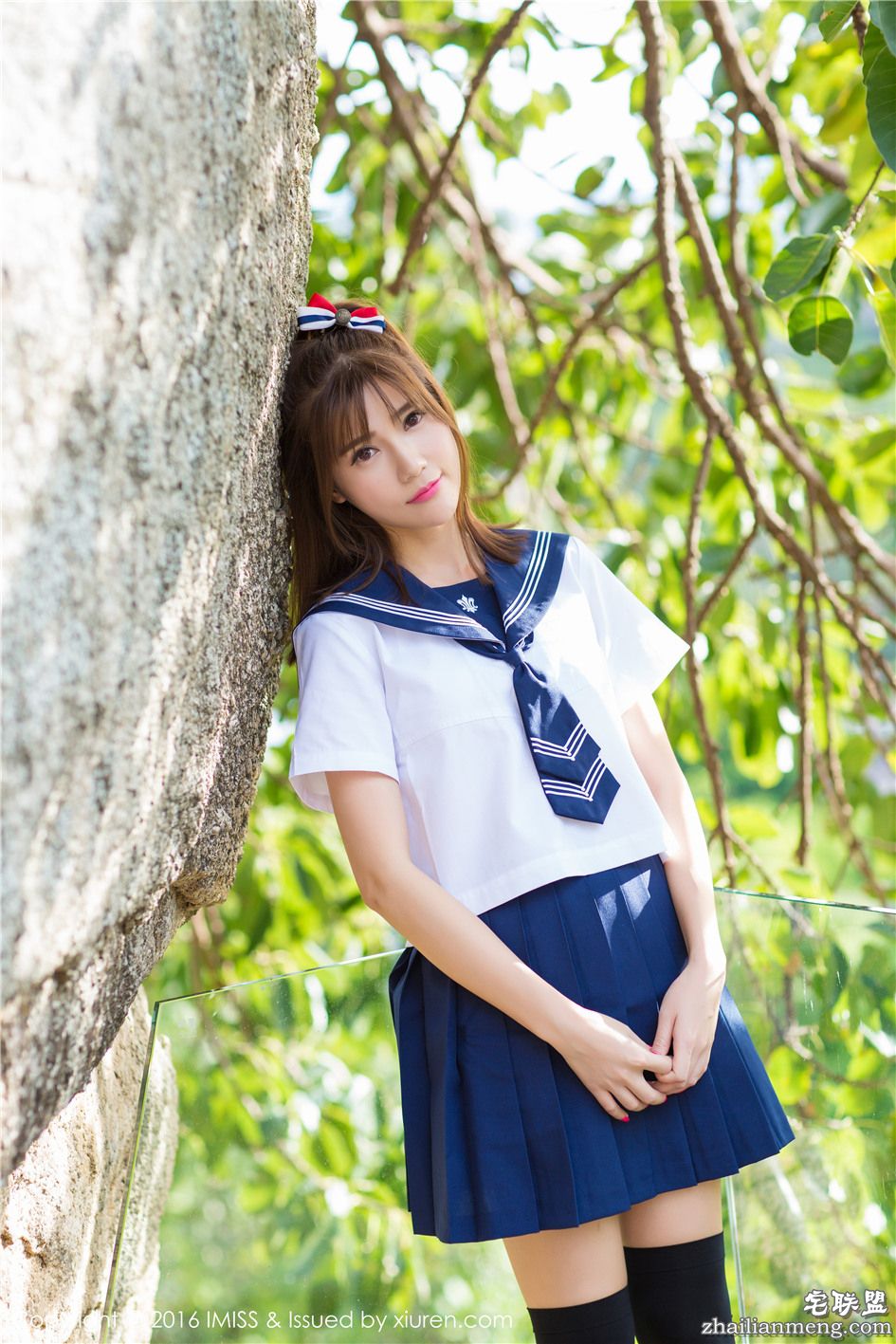 [爱蜜社] 小清新的女孩Sandy陈天扬户外学生装高清摄影图片 Vol.134第8张
