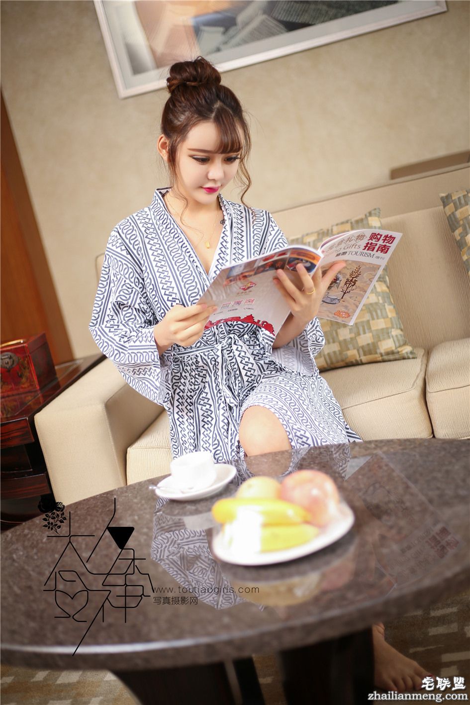 [头条女神] 和服浴衣美女奕丹沙发滑嫩美乳<a href=https://www.zhailm.com/e/tags/?tagname=%E6%80%A7%E6%84%9F%E5%86%99%E7%9C%9F target=_blank class=infotextkey>性感写真</a> 第172期第2张