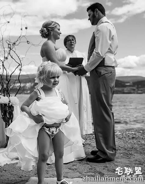 婚礼上最抢镜的，竟然不是新郎新娘……