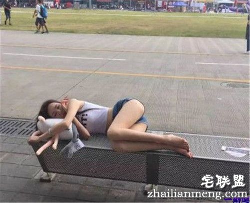 人家的都是黑的，为什么你的是粉的?