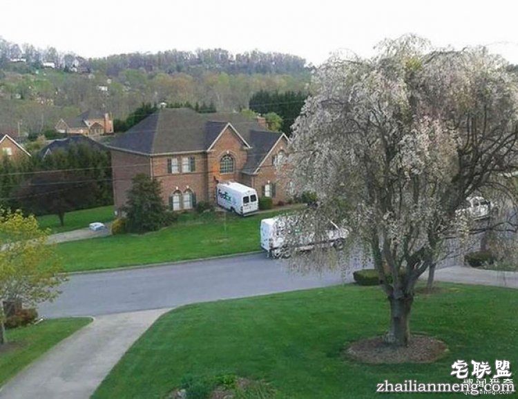 外国小哥这样送快递，看完也是醉了！