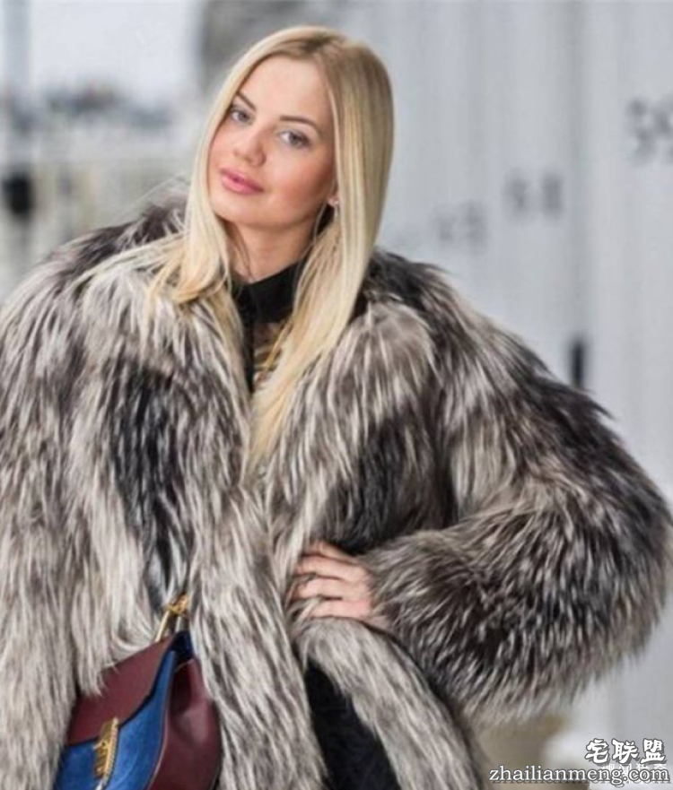 乌克兰女子不工作的理由是自己太美了，但你觉得呢？