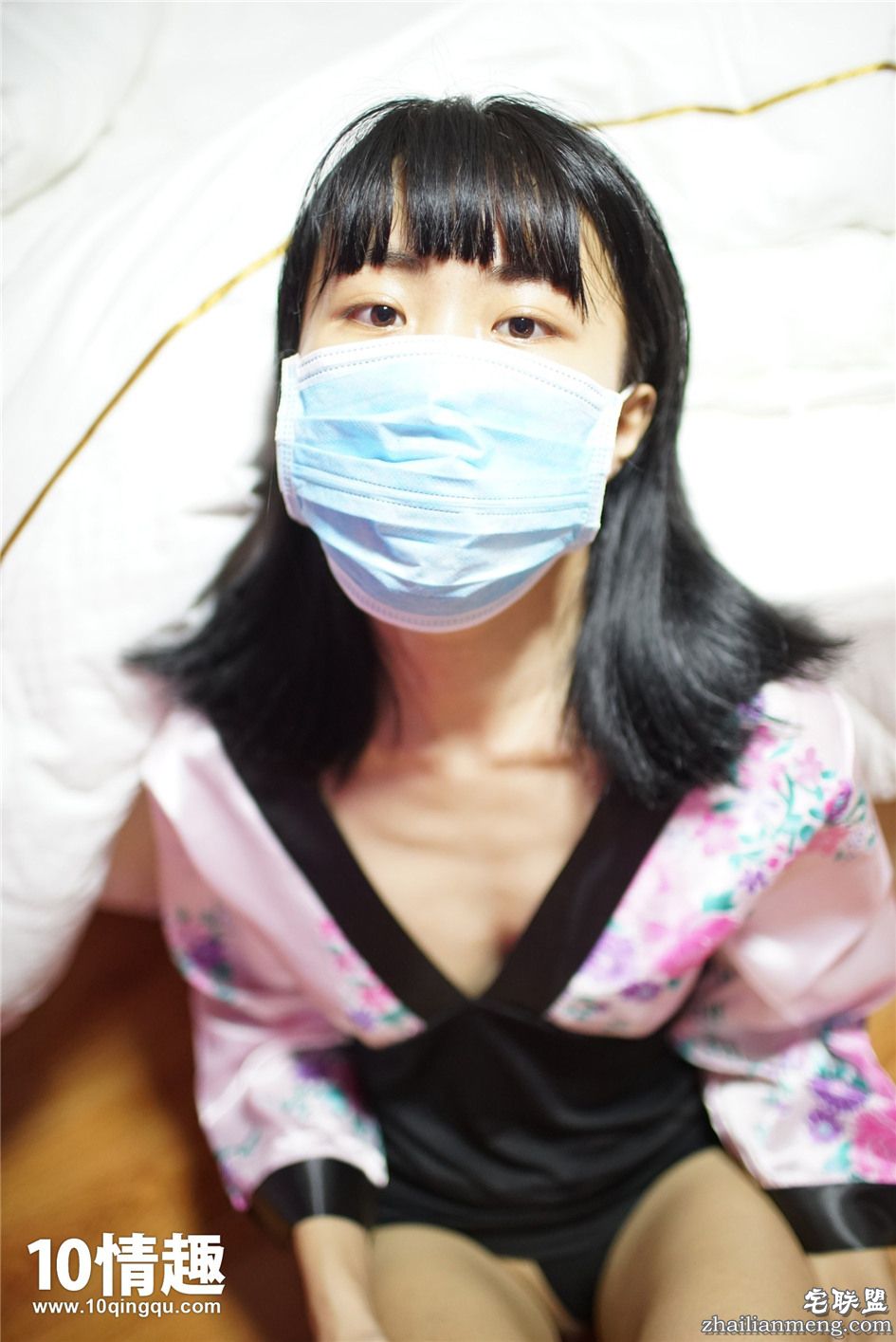 [ROSI] 口罩美女图片第5张