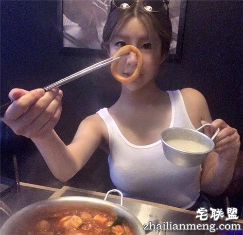 人家的都是黑的，为什么你的是粉的?