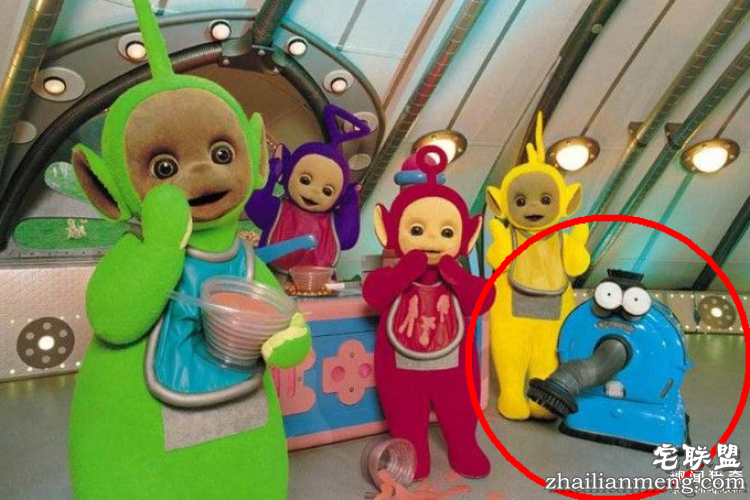 被吸尘器打断，被医生掰折…18位网友分享他们奇葩的骨折原因