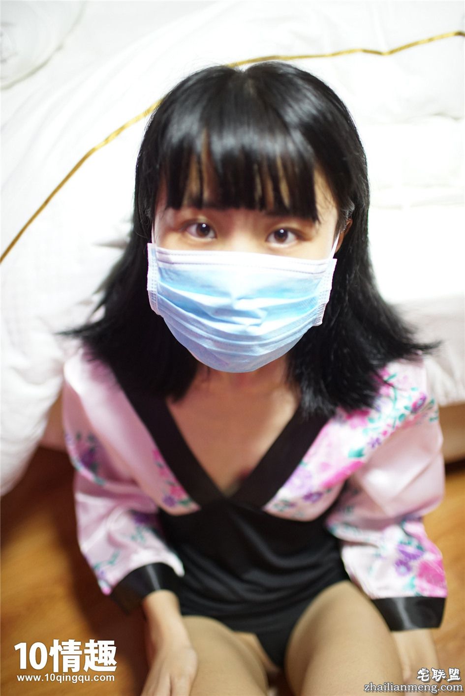 [ROSI] 口罩美女图片第6张