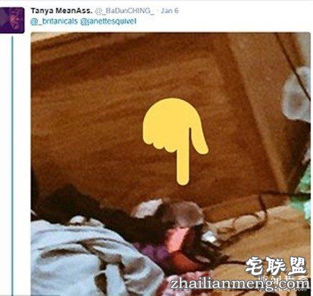 美女网红晒闺房自拍 把网友恶心坏了