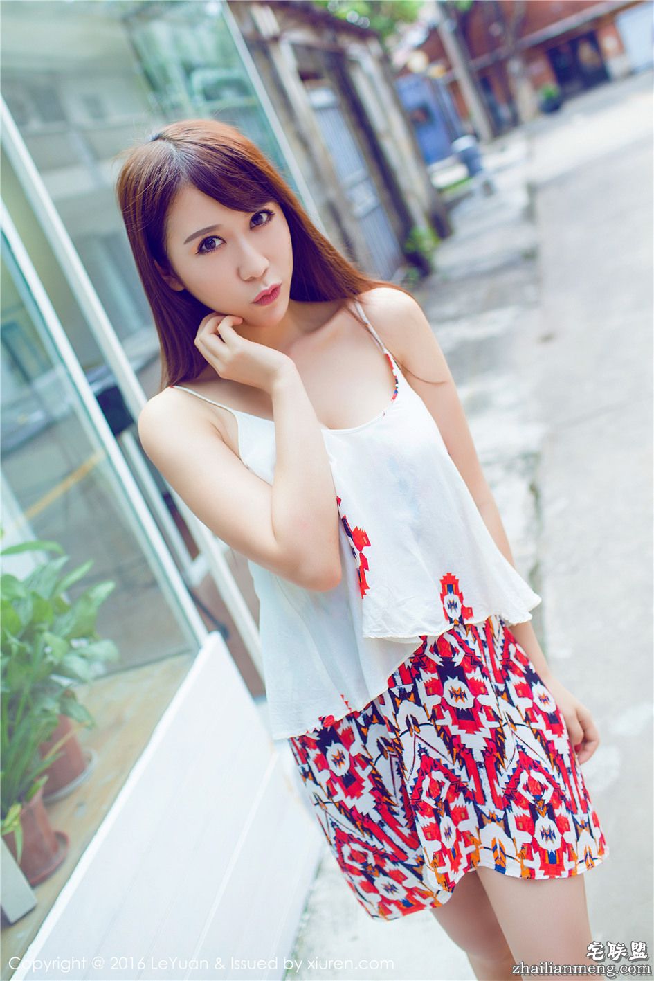 [星乐园 ] 清纯甜美女孩艾惟迷人双腿生活照写真 VOL.020第4张