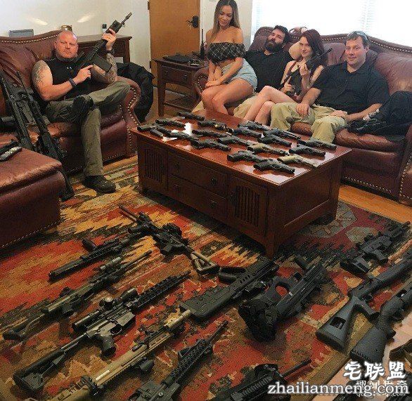 “有钱女孩任你摆布”，荒淫之王炫富呛网友