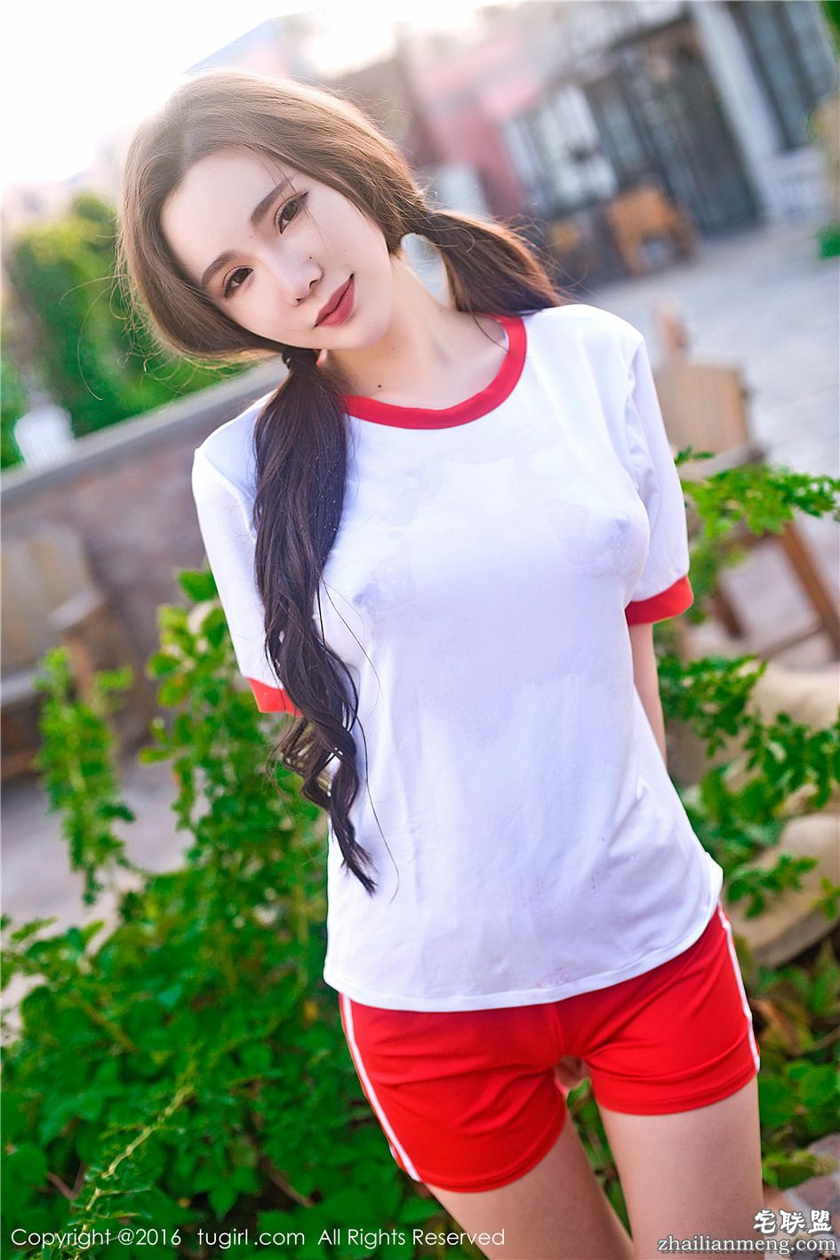 [秀人网] 白嫩美女萌琪琪Irene酥胸性感诱人高清套图 第605期第3张