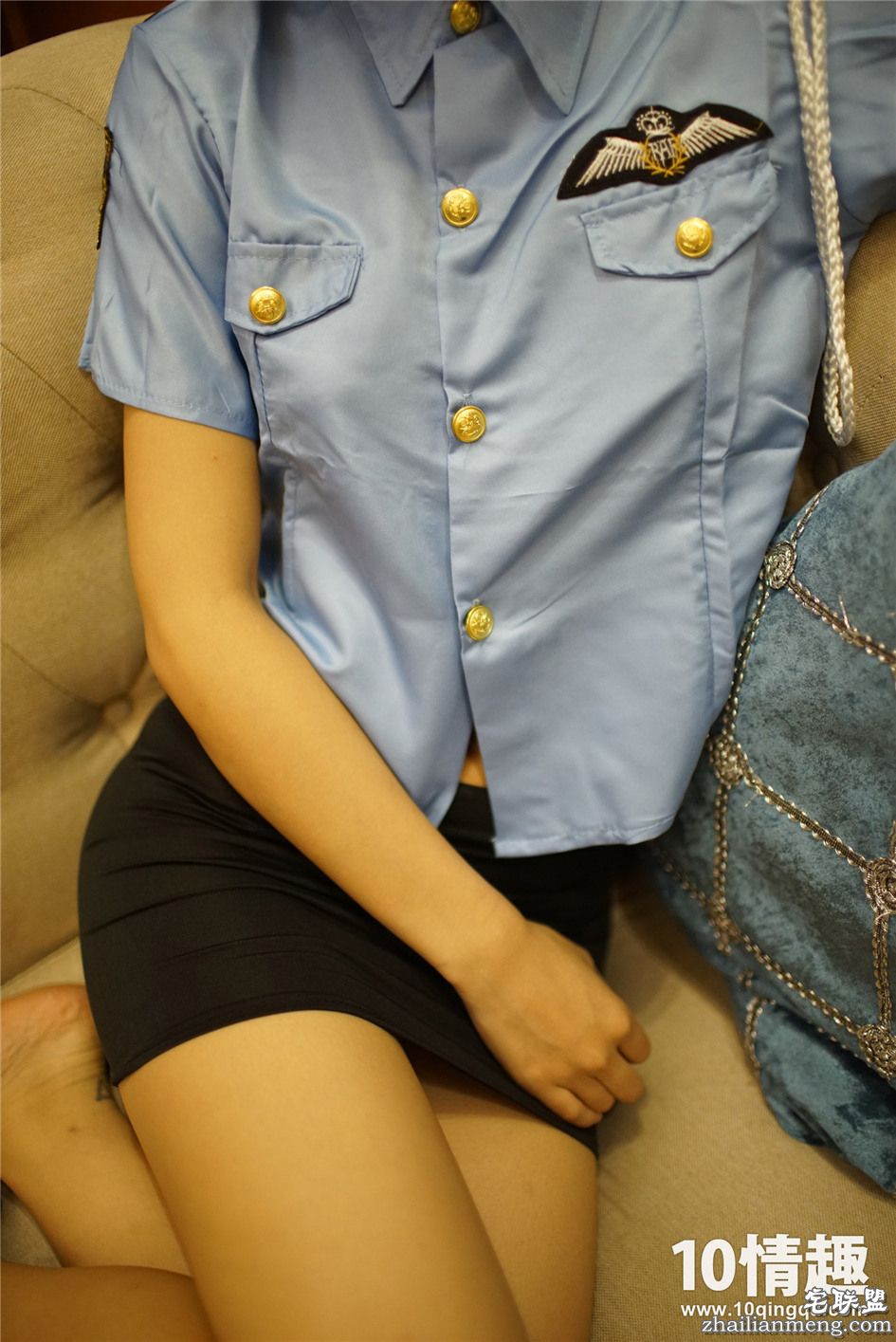 [ROSI写真] 女警察制服诱惑图片第10张