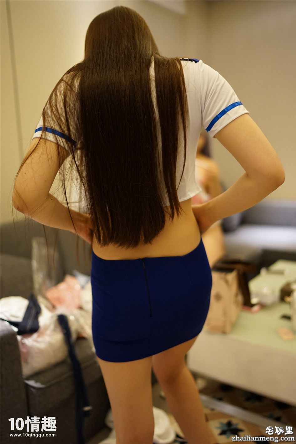 [ROSI写真] 长腿长发制服美女照片第7张