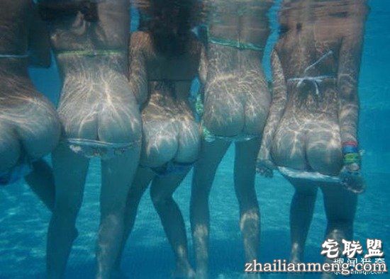 每日一雷：水手服 x 水下视角