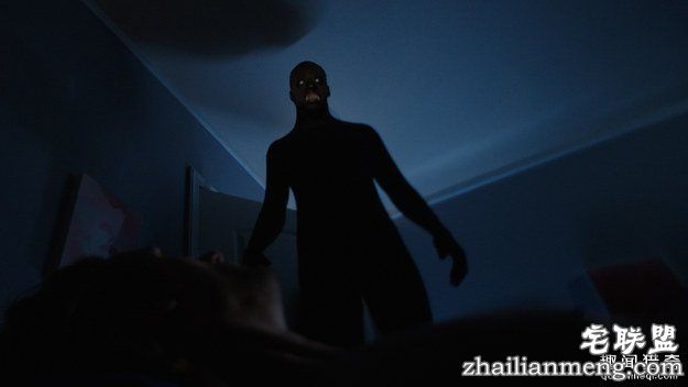 如果你有醒来动不了的经验的话，这就是塬因!看到「祂」出现在床边不用怕「一根手指」就能破解!