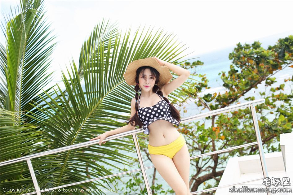 [爱蜜社] 俏皮美眉兜豆靓Youlina<a href=https://www.zhailm.com/e/tags/?tagname=%E6%80%A7%E6%84%9F target=_blank class=infotextkey>性感</a>吊带露脐装旅拍<a href=https://www.zhailm.com/e/tags/?tagname=%E5%86%99%E7%9C%9F target=_blank class=infotextkey>写真</a> Vol.152第1张