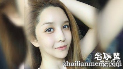 被封为「最美变性人始祖」河莉秀16年来一直进化，42岁冰封美艷让网友叫：「素颜也太美了!」