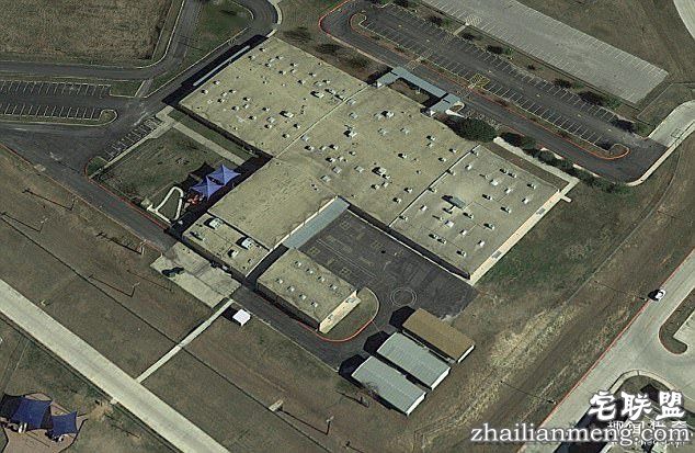 老师发现9岁女童「在学校看色片」想骂她，女童超委屈：「我只是想知道爸爸对我做了什么...」