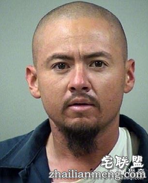 老师发现9岁女童「在学校看色片」想骂她，女童超委屈：「我只是想知道爸爸对我做了什么...」