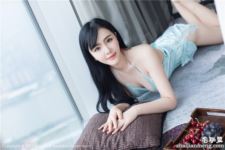 [星乐园] 年轻漂亮的美女刘钰儿吊带睡裙写真 VOL.045第9张